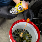 Chemical Guys BUG PLUS TAR REMOVER HEAVY DUTY CAR WASH SHAMPOO - 1 Gallon